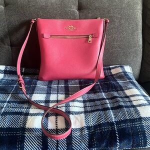 Pink coach crossbody bag
